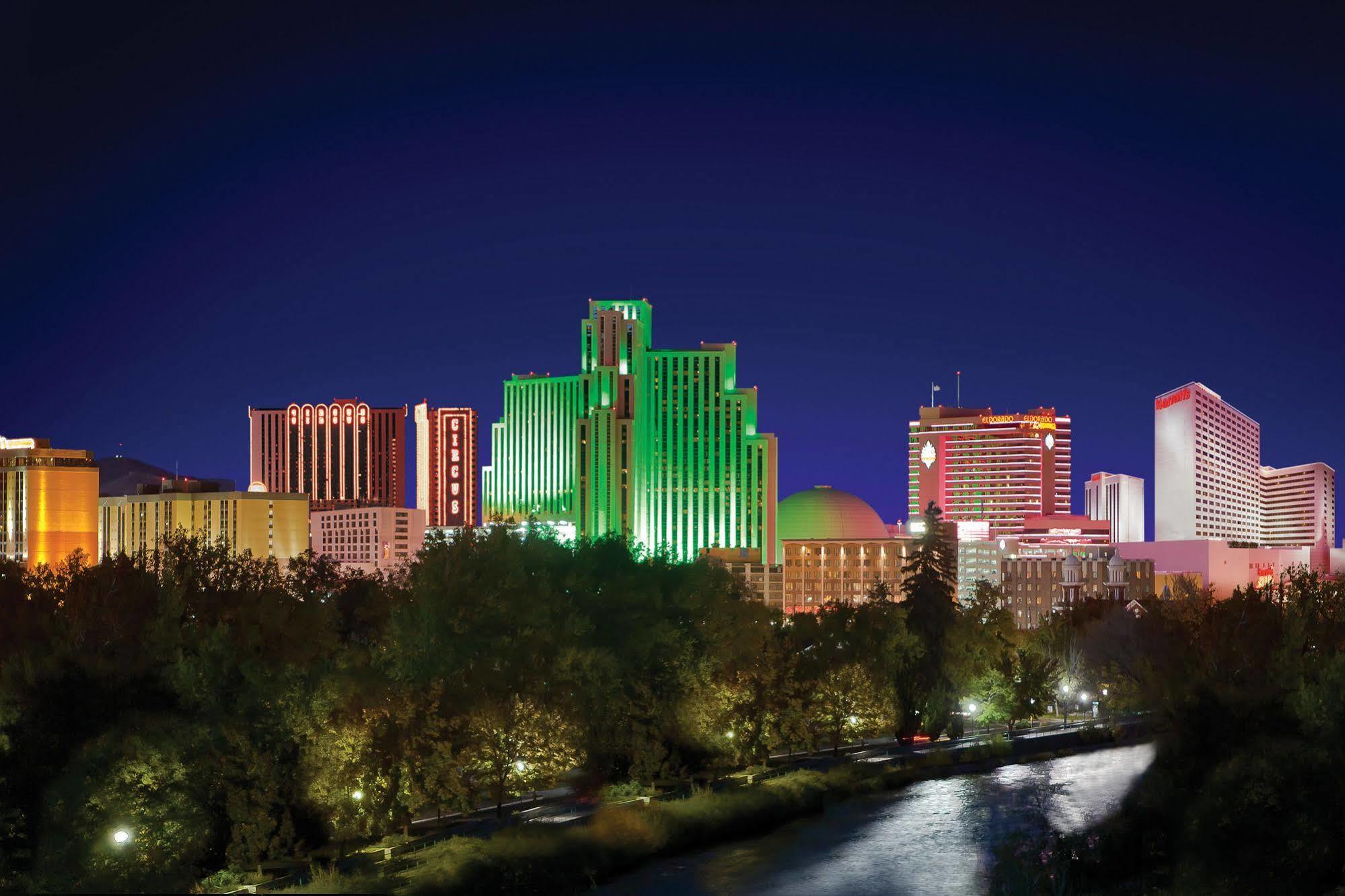 Harrah'S Reno Hotel & Casino Exterior foto
